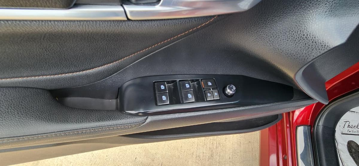 2018 TOYOTA Camry - Image 9