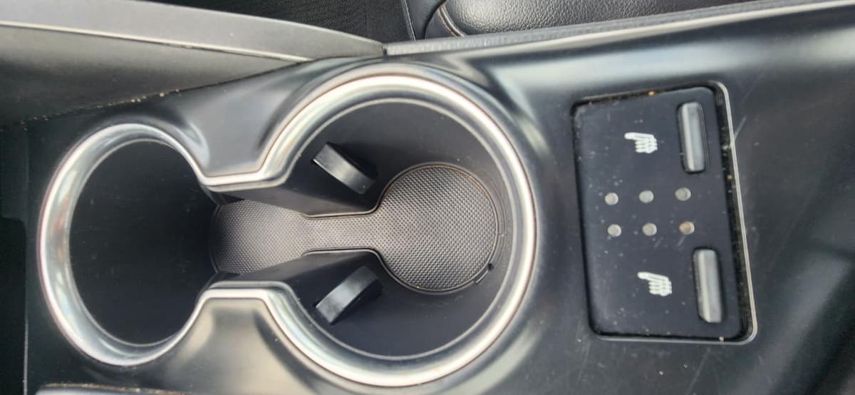 2018 TOYOTA Camry - Image 16