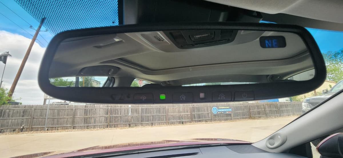 2018 TOYOTA Camry - Image 17