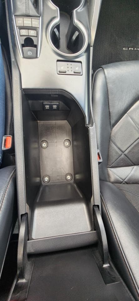 2018 TOYOTA Camry - Image 20