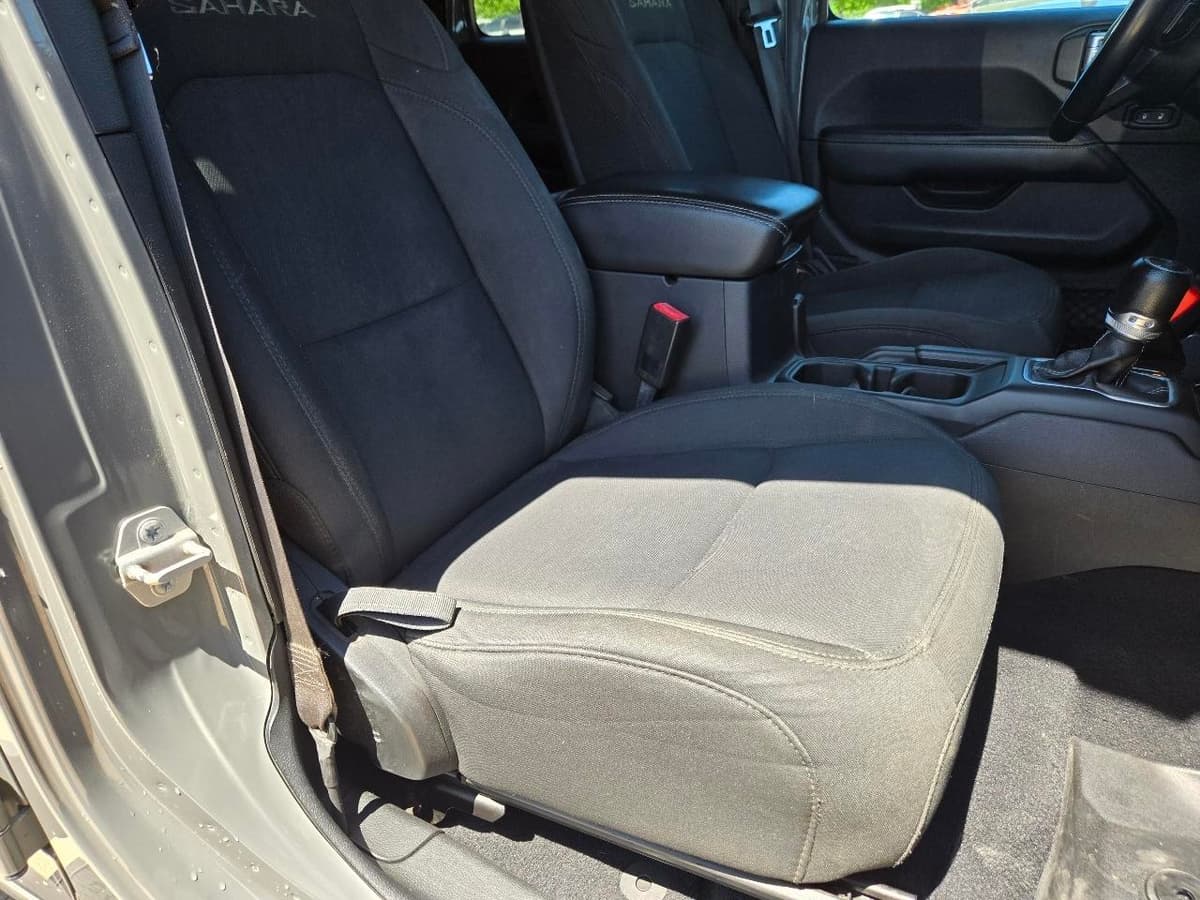 2018 JEEP Wrangler - Image 14