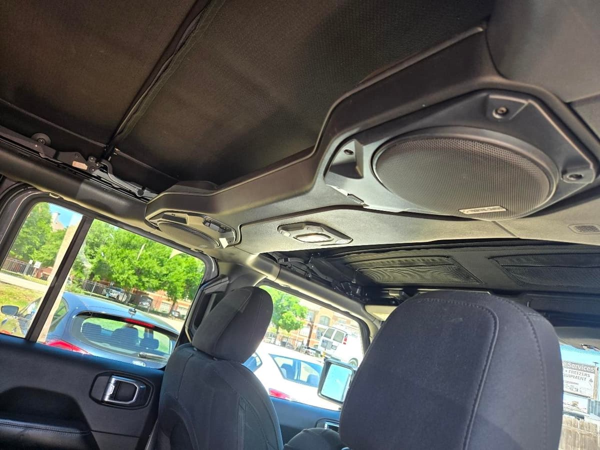 2018 JEEP Wrangler - Image 17