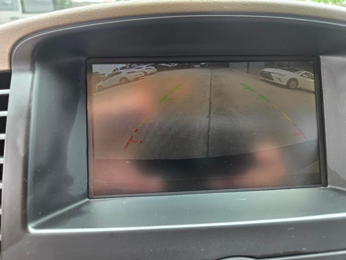 2011 NISSAN Pathfinder - Image 10