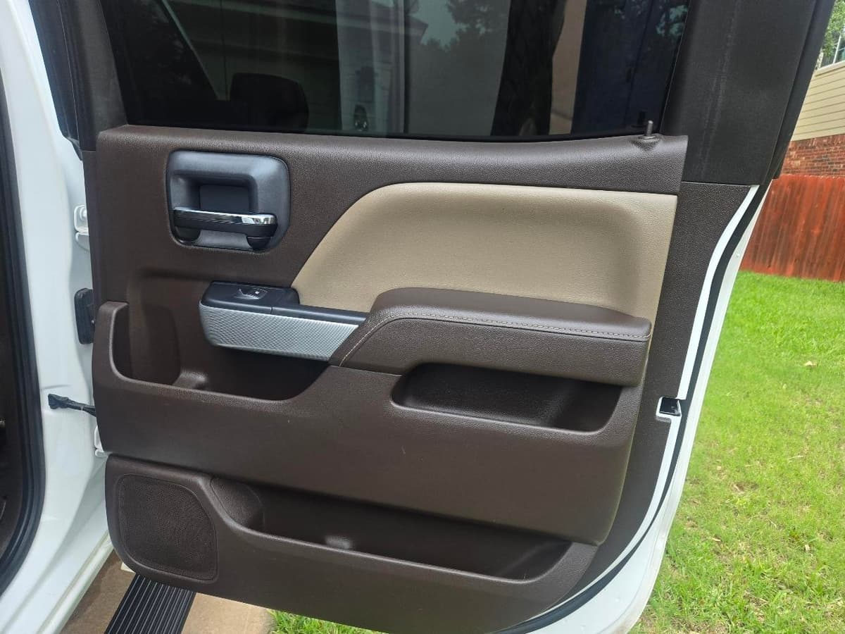 2016 CHEVROLET Silverado - Image 29