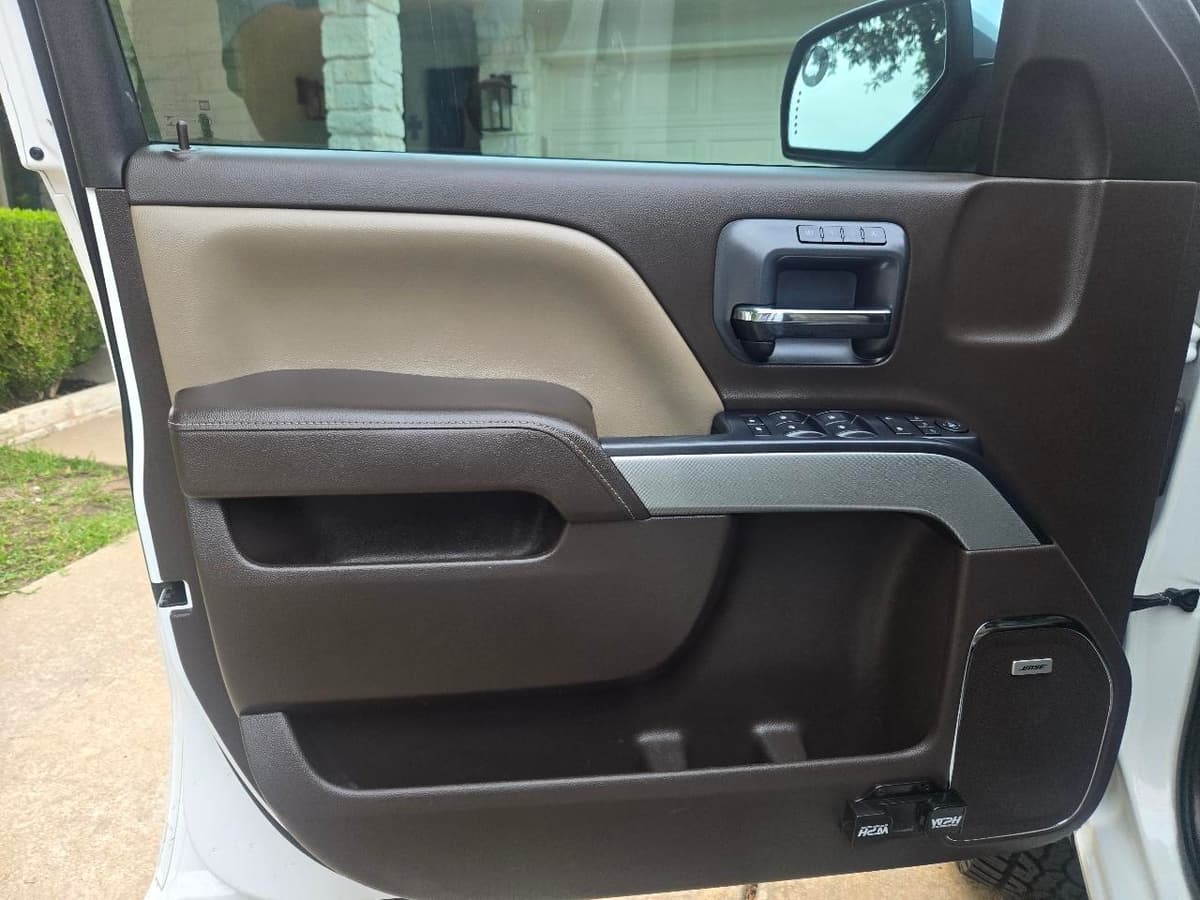 2016 CHEVROLET Silverado - Image 26