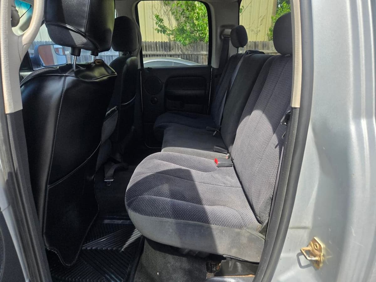 2005 DODGE Ram - Image 17