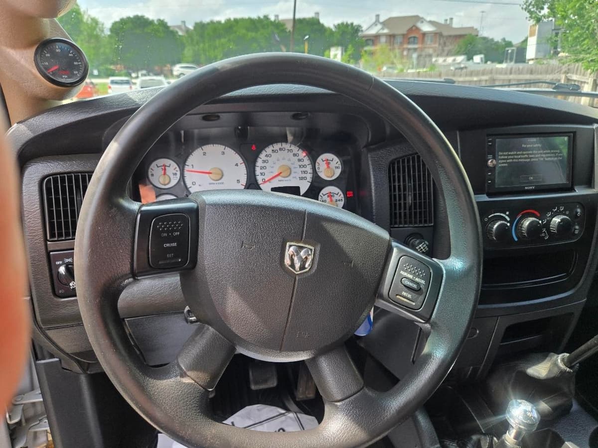 2005 DODGE Ram - Image 22