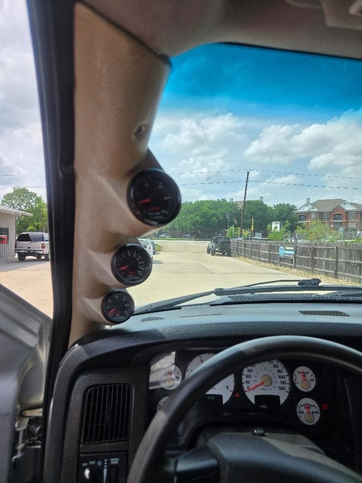 2005 DODGE Ram - Image 25