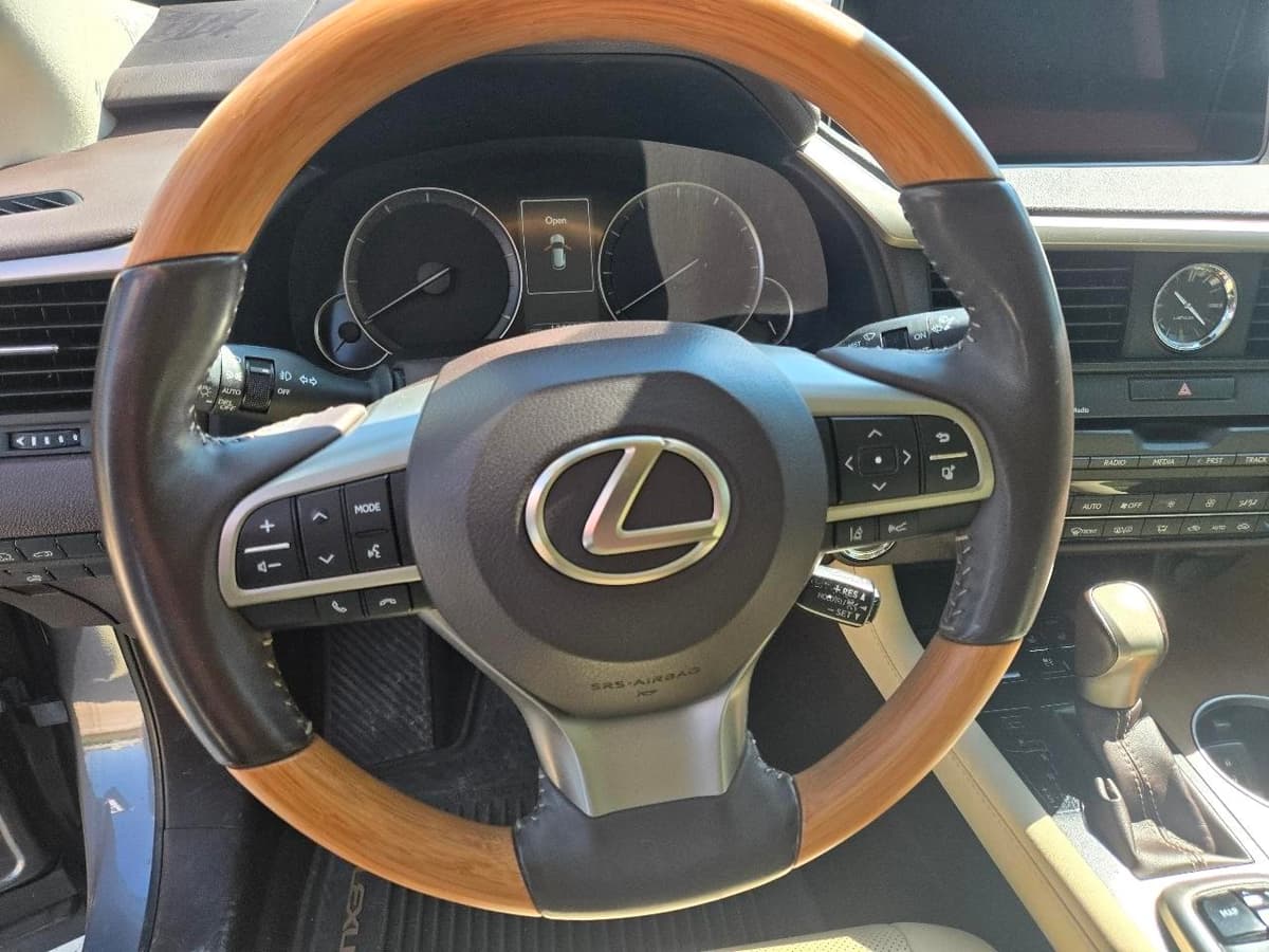 2017 LEXUS RX - Image 8