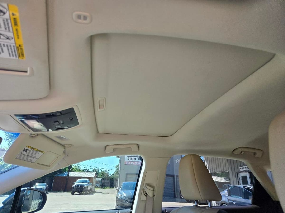 2017 LEXUS RX - Image 20