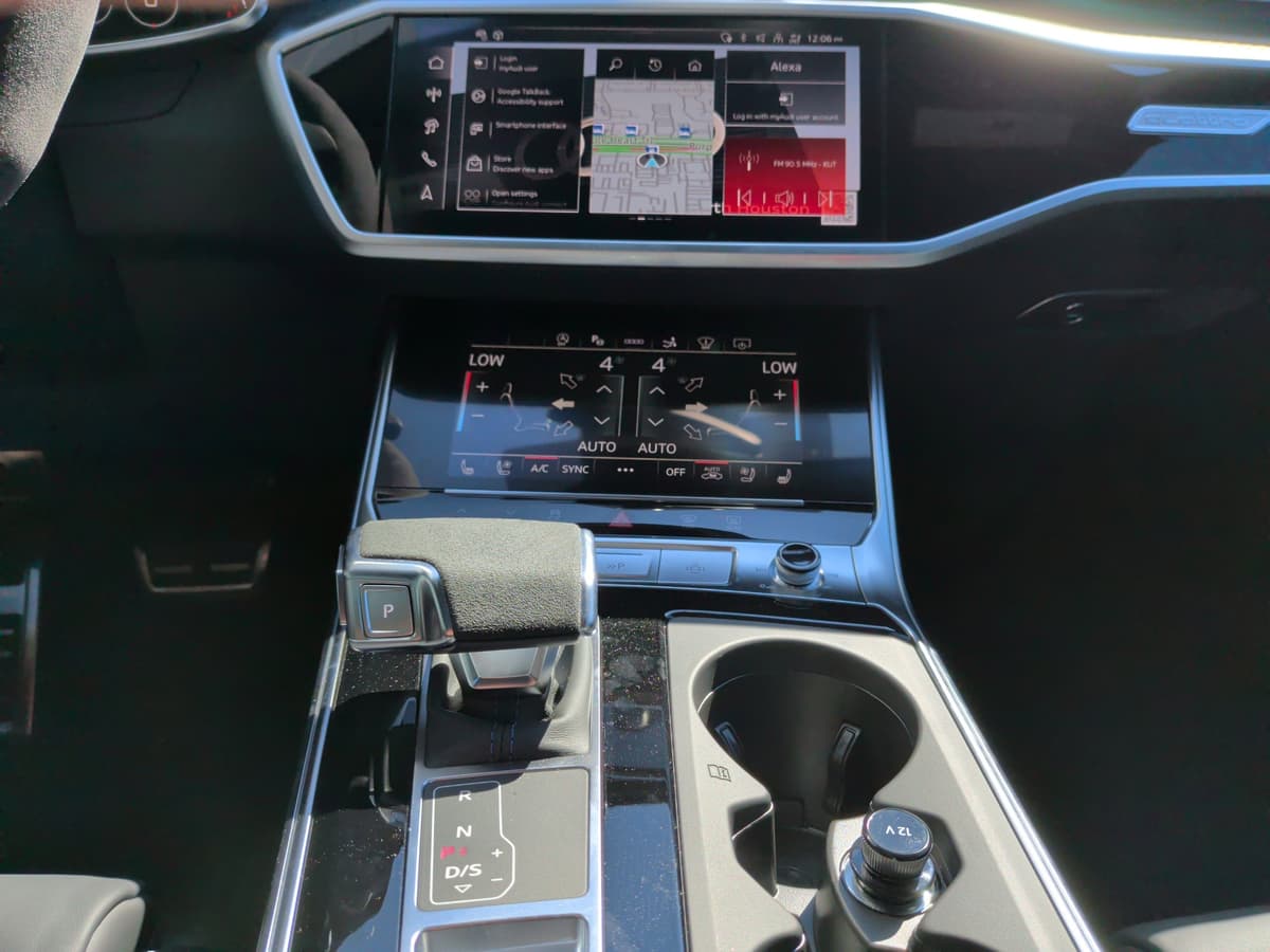 2025 Audi RS 7 - Image 25