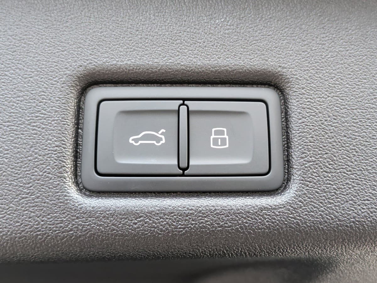 2025 Audi Q5 - Image 35