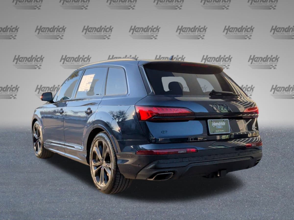 2026 Audi Q7 - Image 7