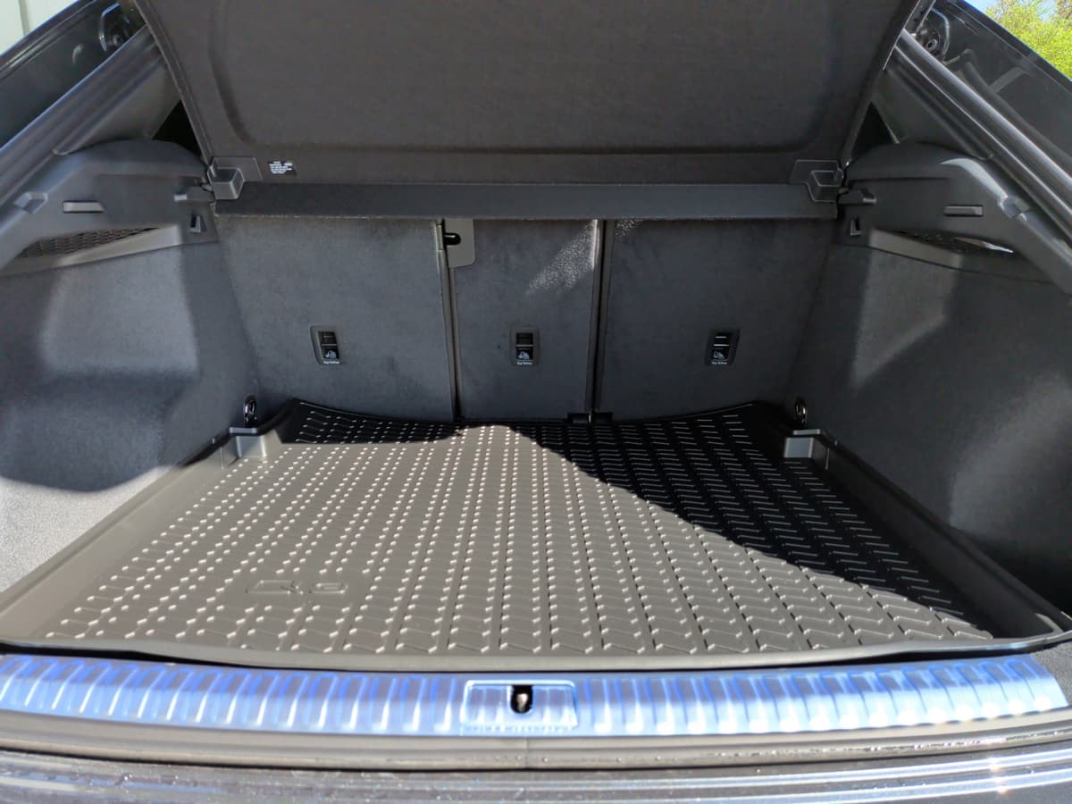 2025 Audi Q3 - Image 34