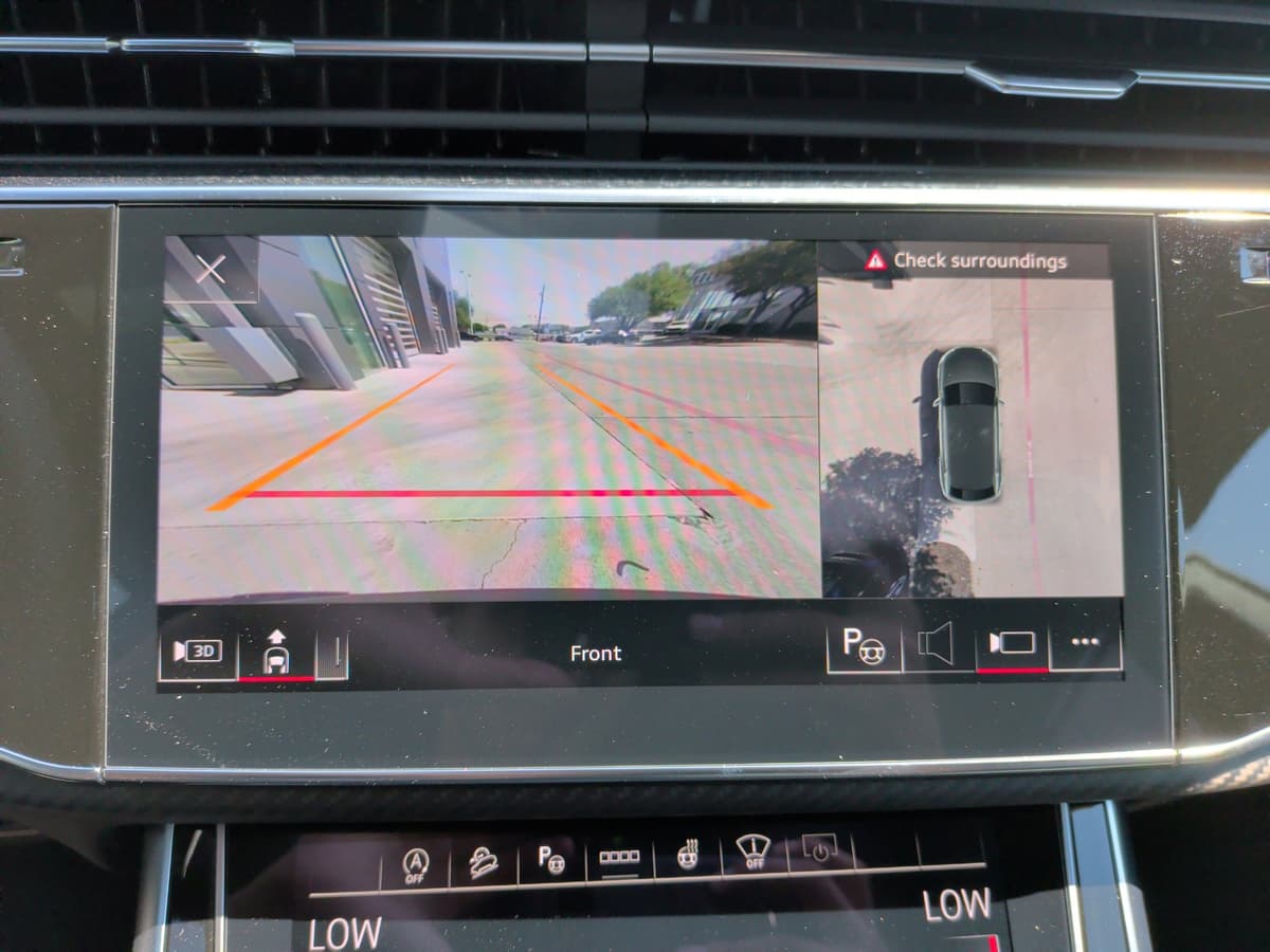 2026 Audi RS Q8 - Image 27