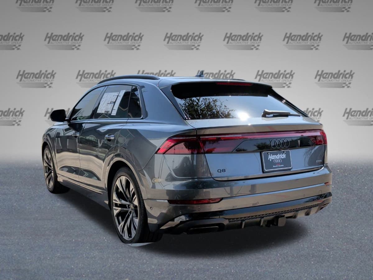 2026 Audi Q8 - Image 7