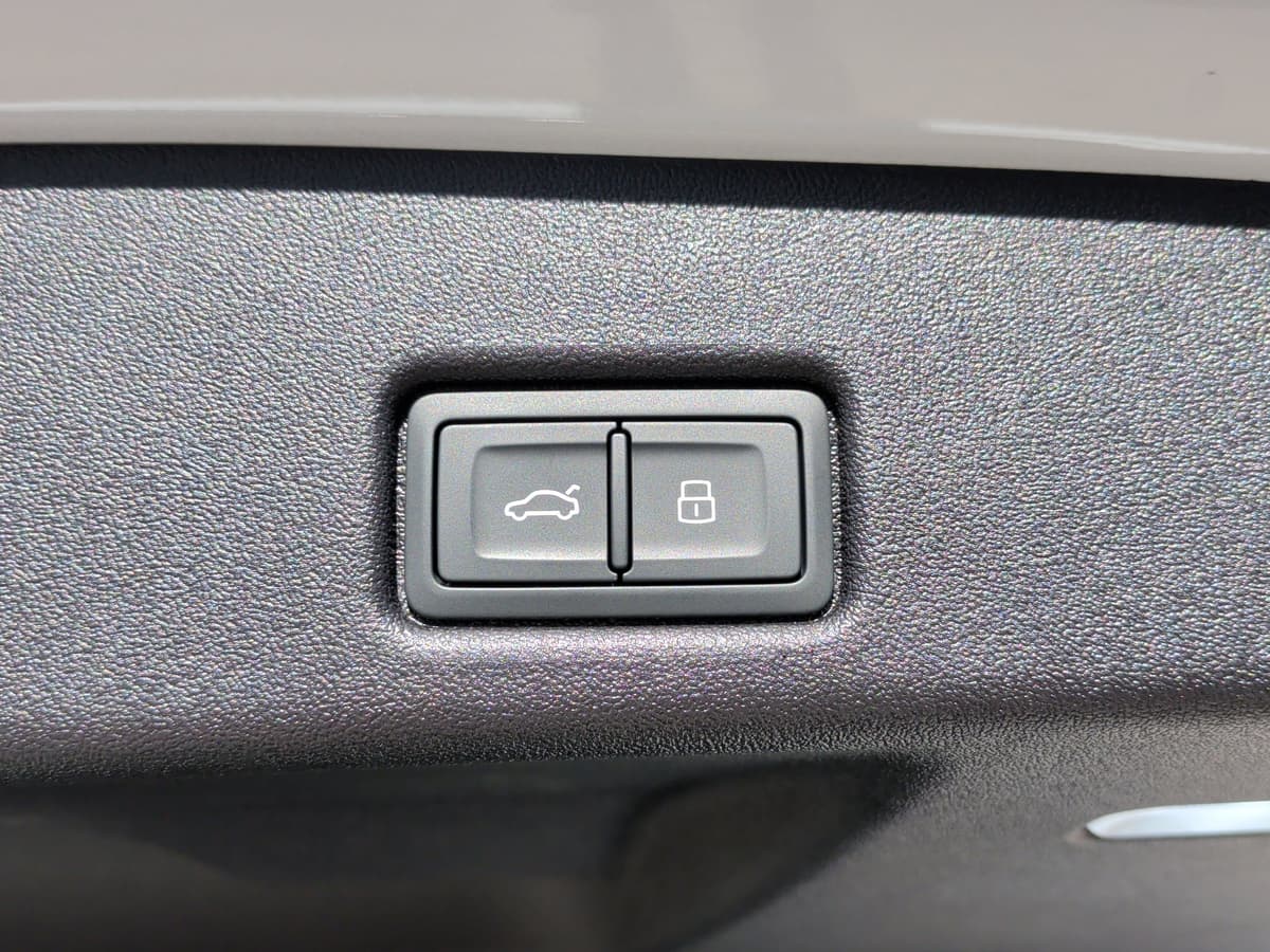 2025 Audi Q5 - Image 33