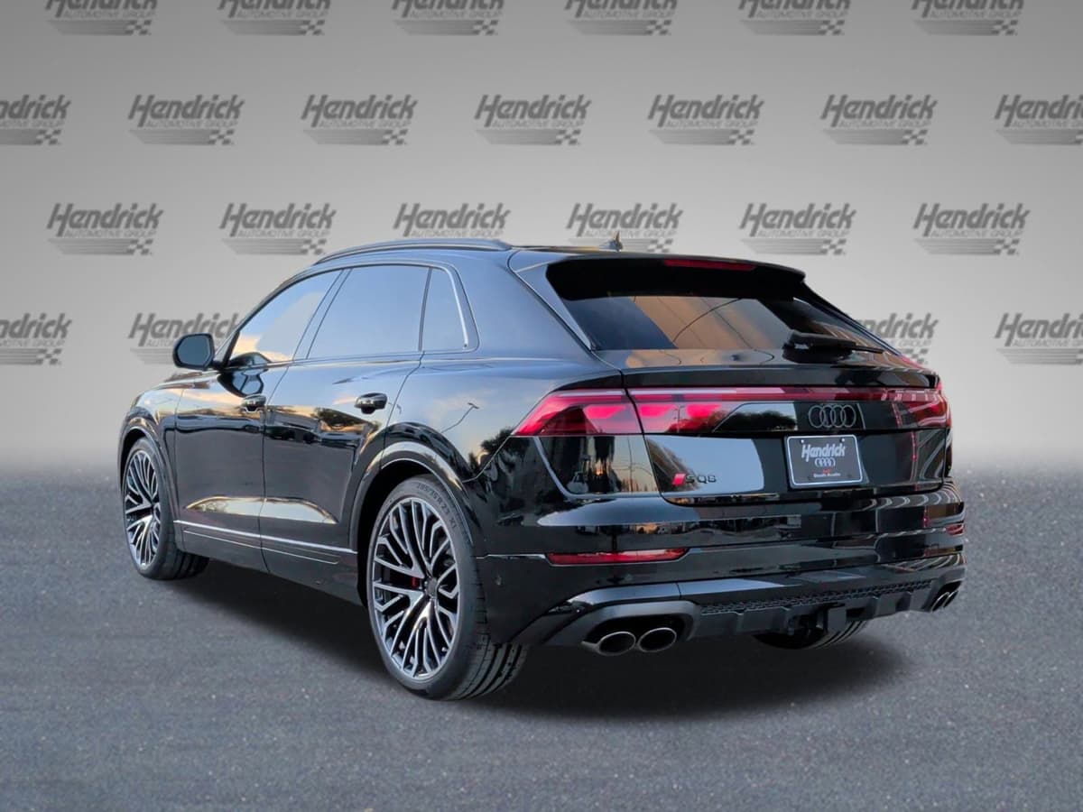 2026 Audi SQ8 - Image 7