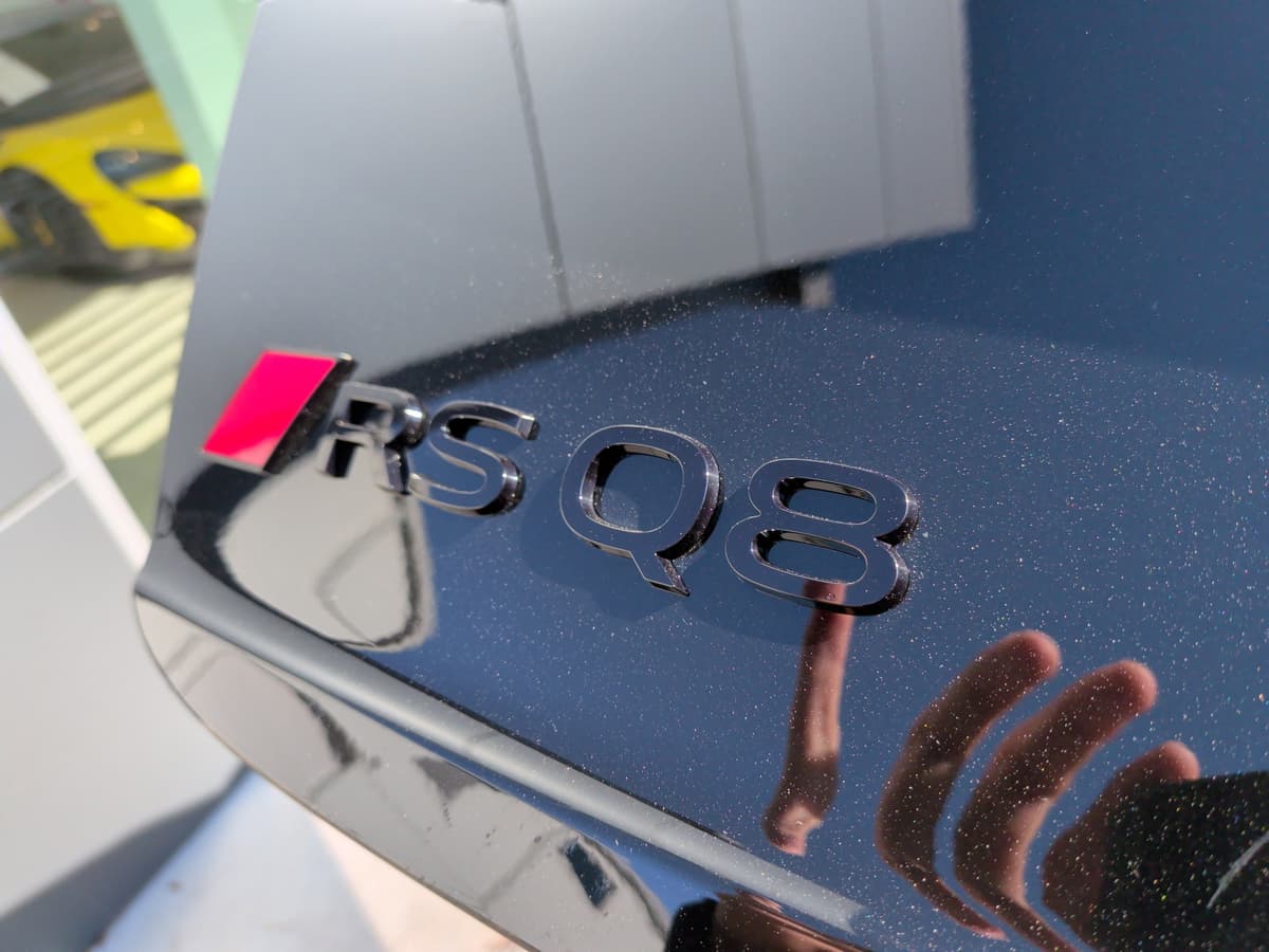 2026 Audi RS Q8 - Image 28