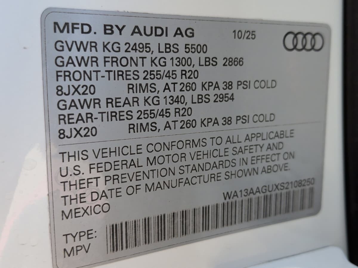 2025 Audi Q5 - Image 36