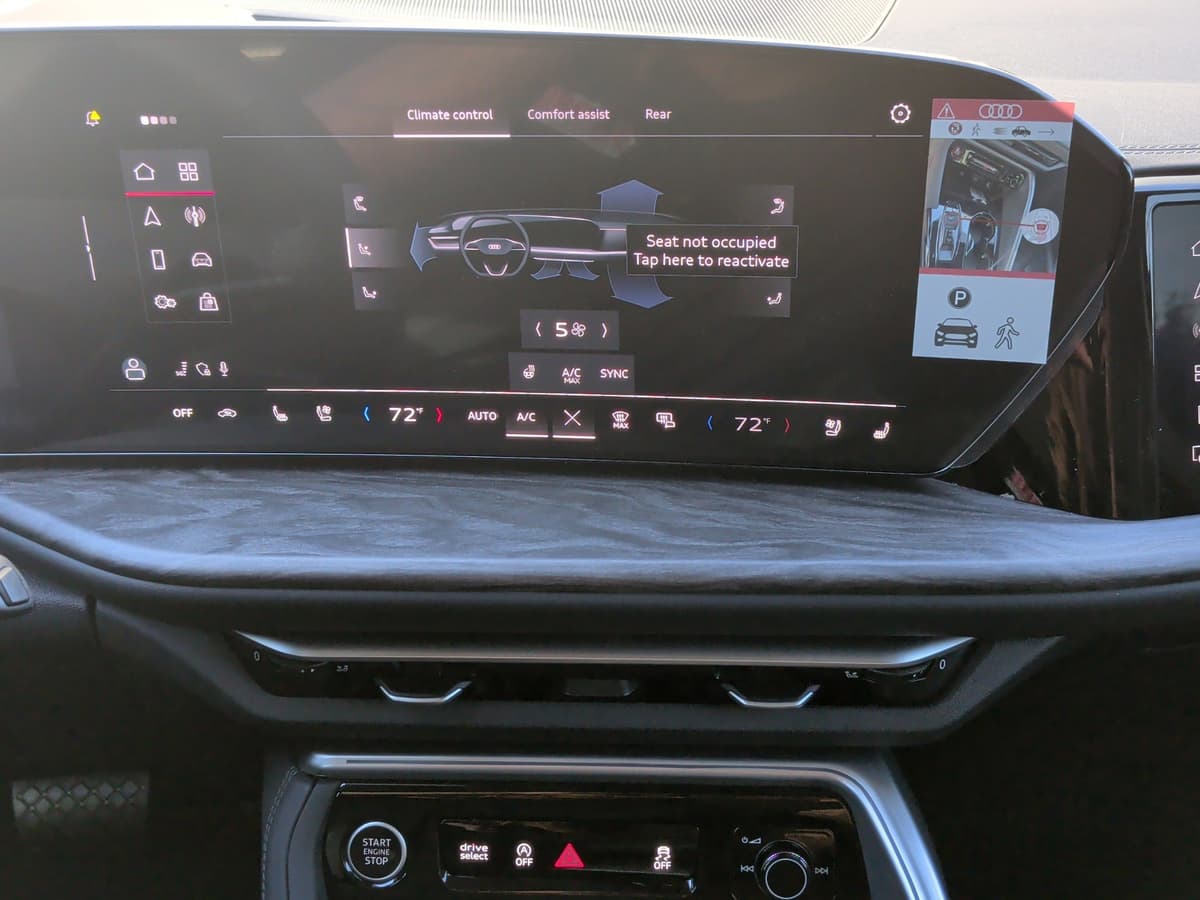 2025 Audi Q5 - Image 25