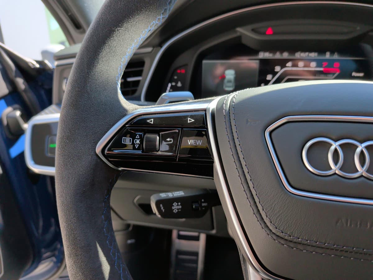 2025 Audi RS 7 - Image 20