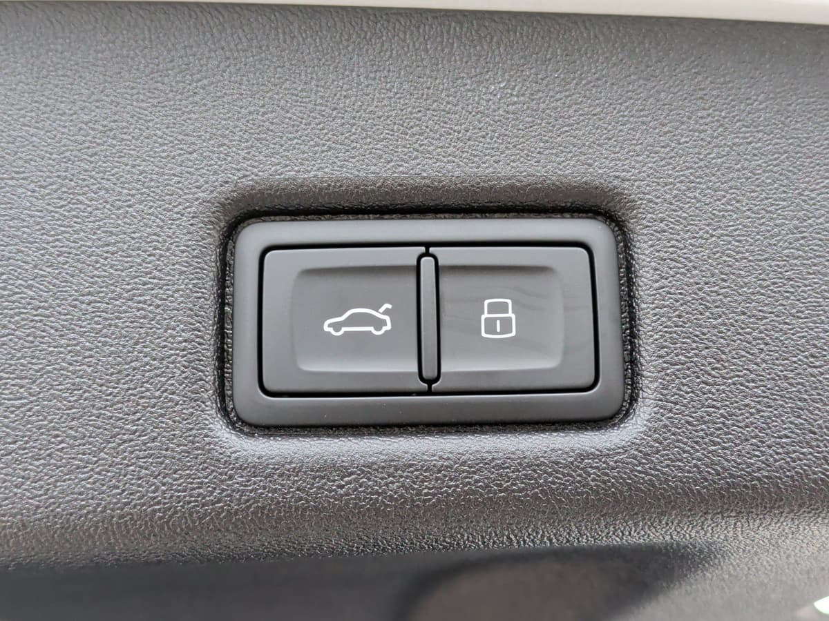 2025 Audi Q5 - Image 34