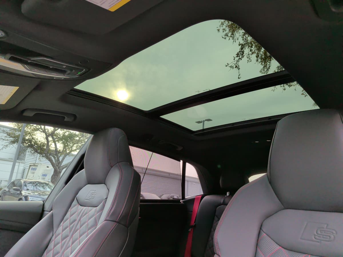 2026 Audi Q8 - Image 31