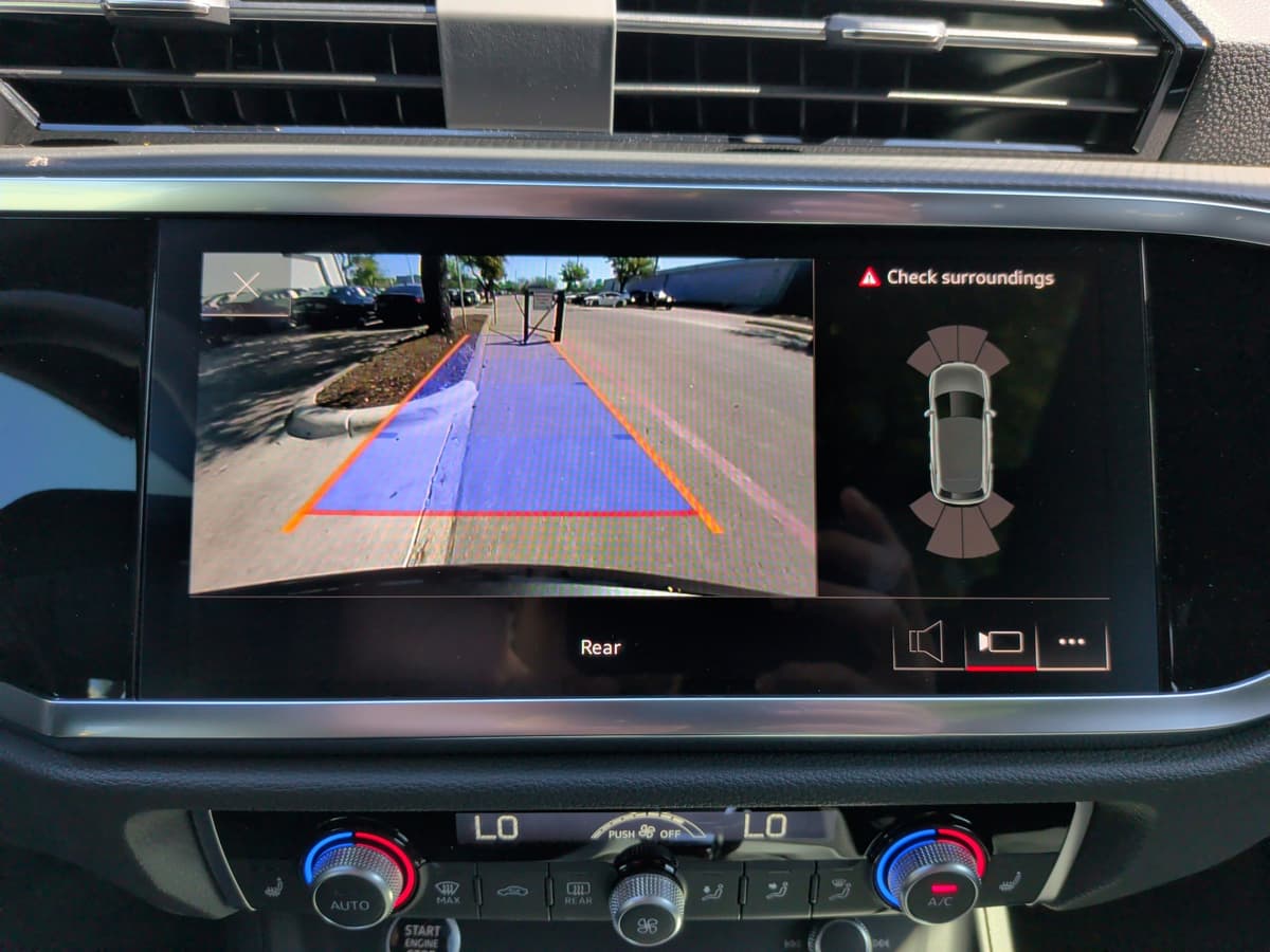 2025 Audi Q3 - Image 27