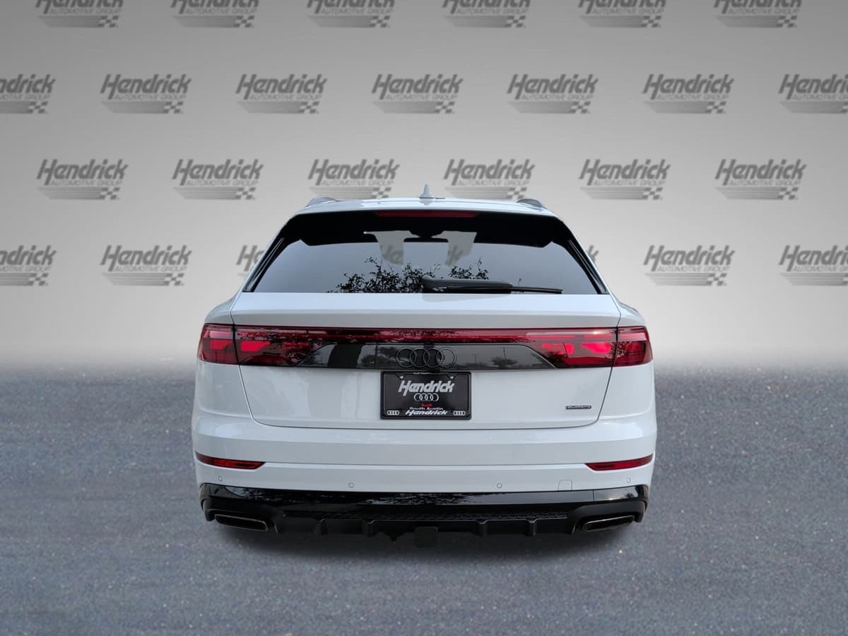 2026 Audi Q8 - Image 8