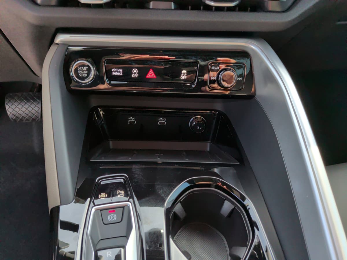 2025 Audi Q5 - Image 31