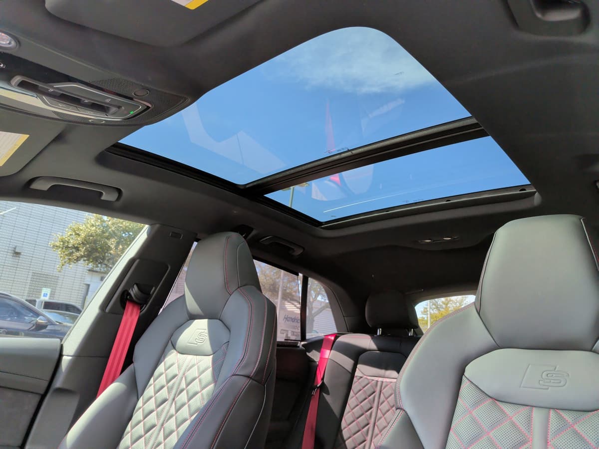 2026 Audi Q8 - Image 31