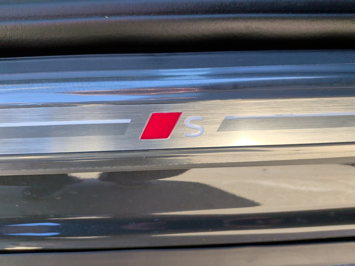 2025 Audi SQ5 - Image 36