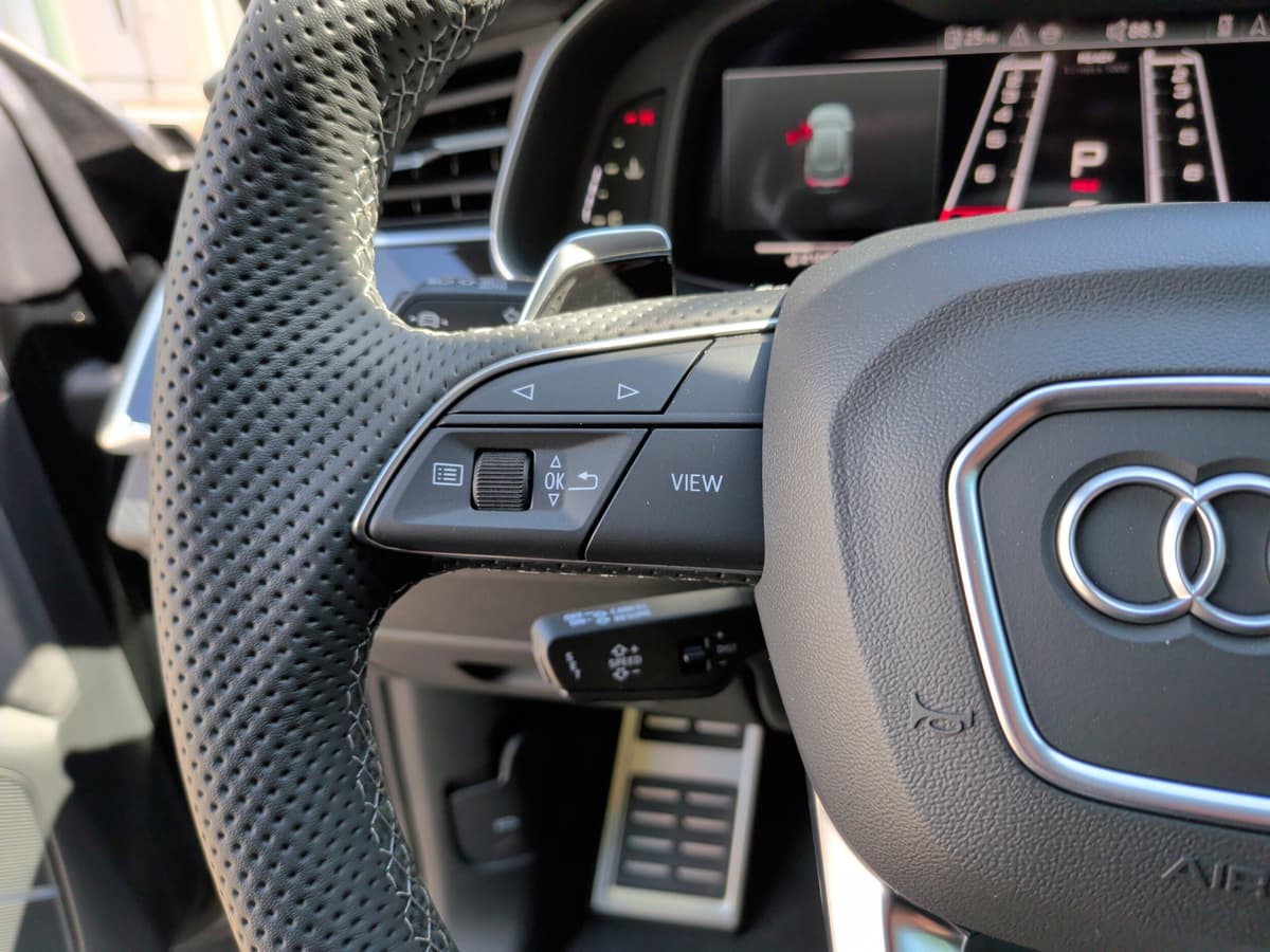 2026 Audi RS Q8 - Image 19