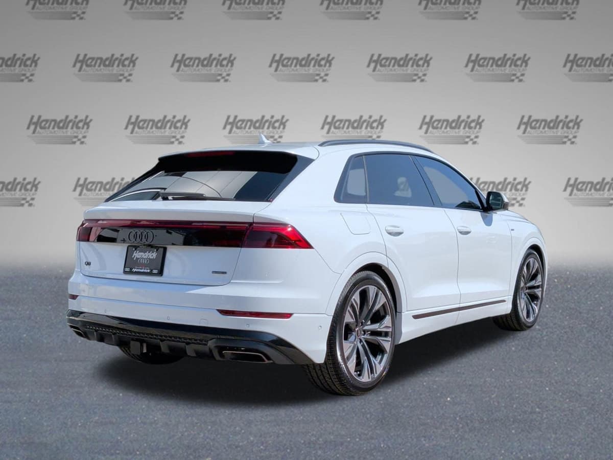 2026 Audi Q8 - Image 9