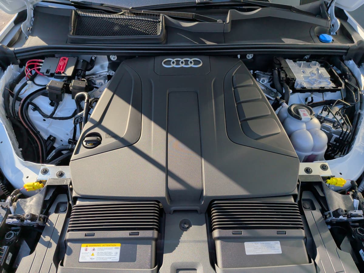 2026 Audi Q7 - Image 36