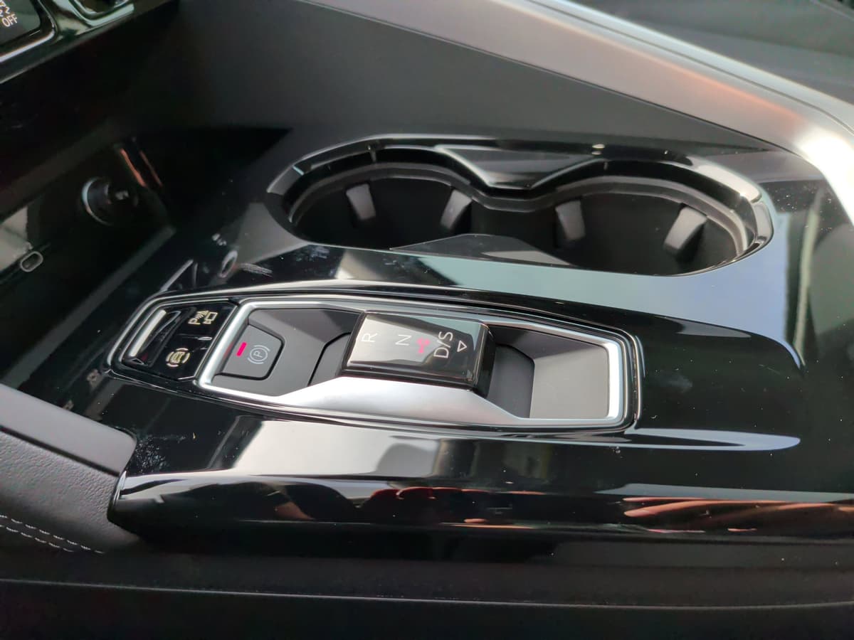 2025 Audi Q5 Sportback - Image 28