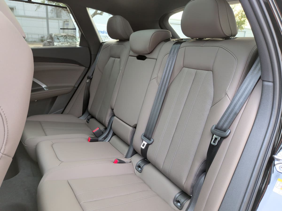 2025 Audi Q5 - Image 34