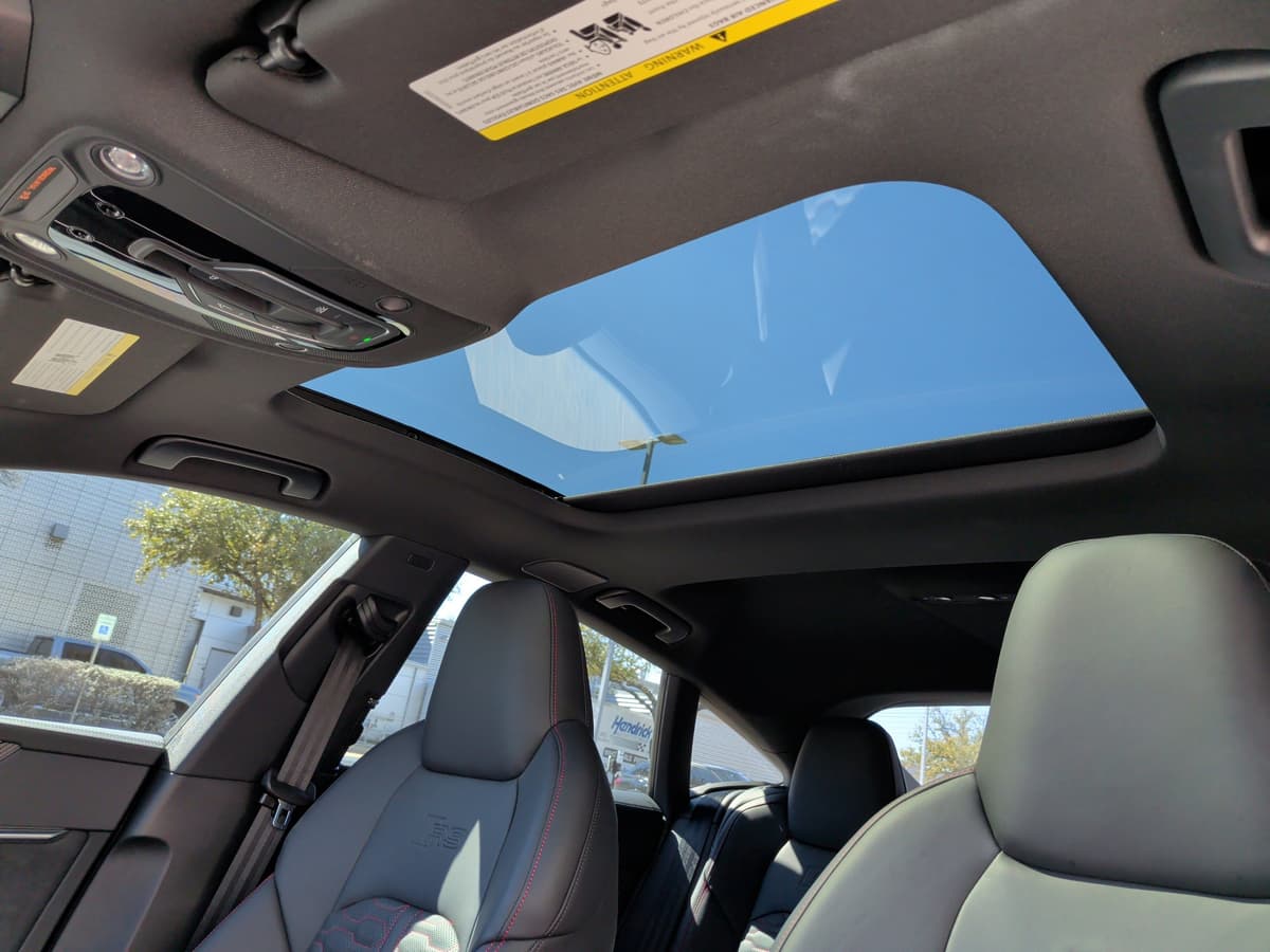 2025 Audi RS 7 - Image 31