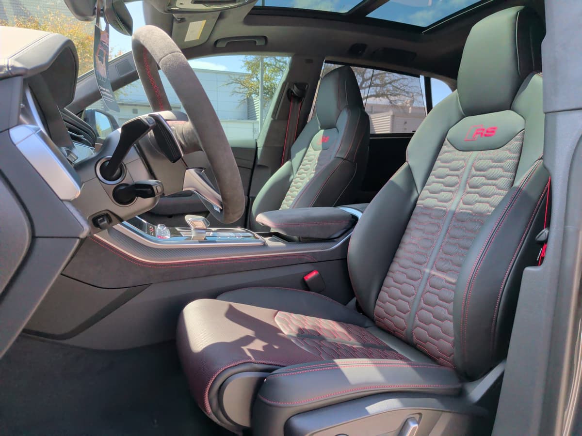 2026 Audi RS Q8 - Image 16