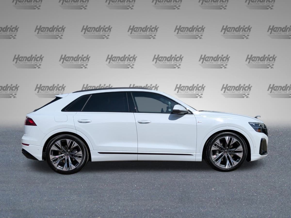 2026 Audi Q8 - Image 10