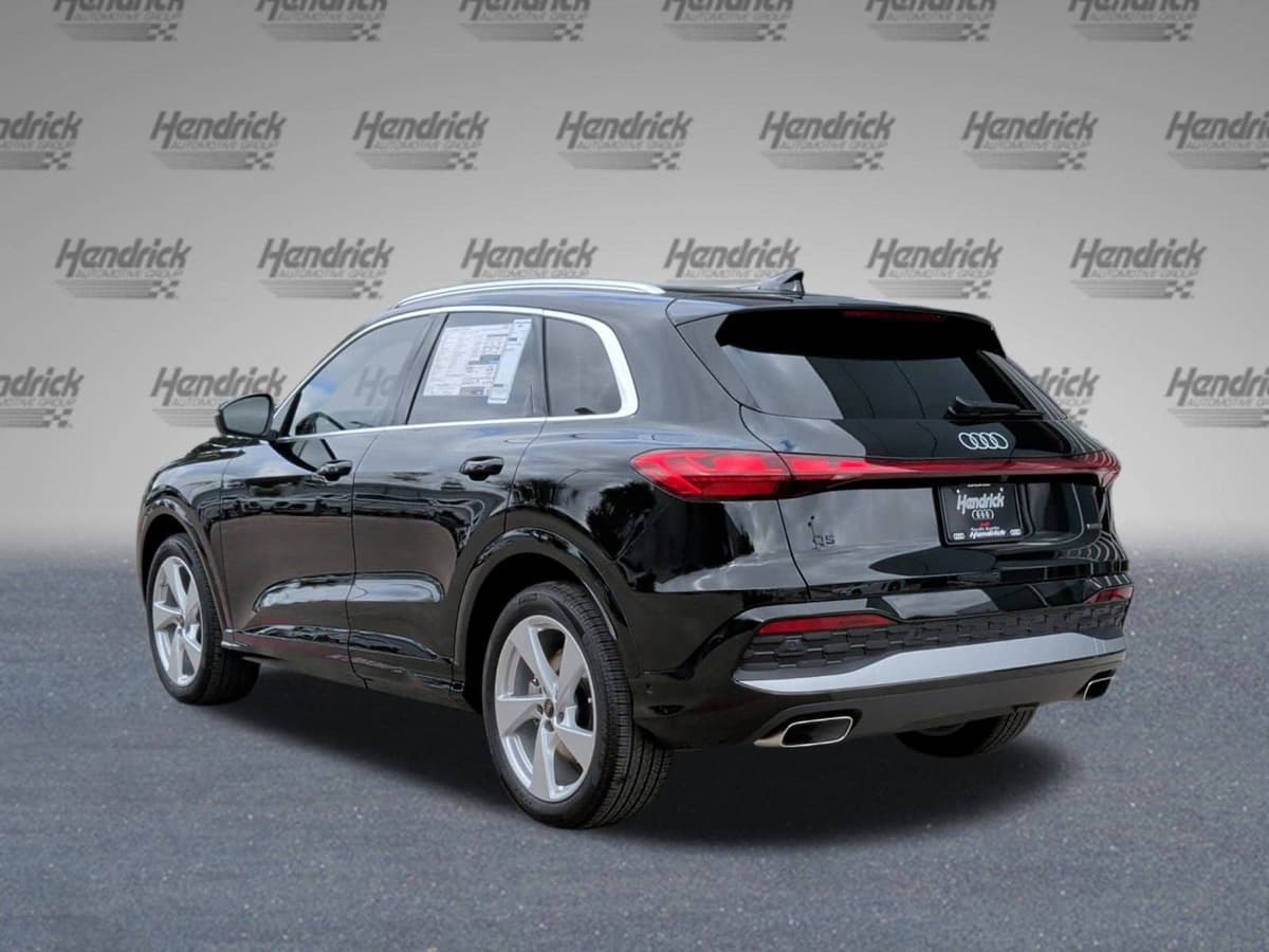 2025 Audi Q5 - Image 7
