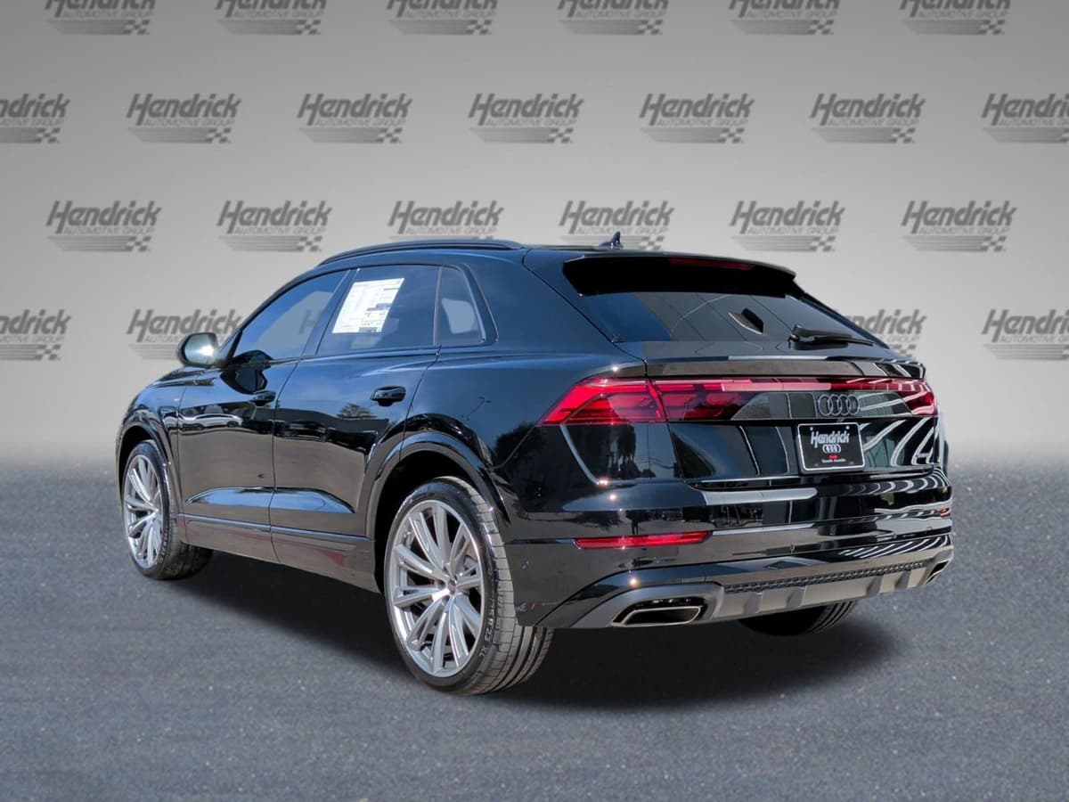 2026 Audi Q8 - Image 7