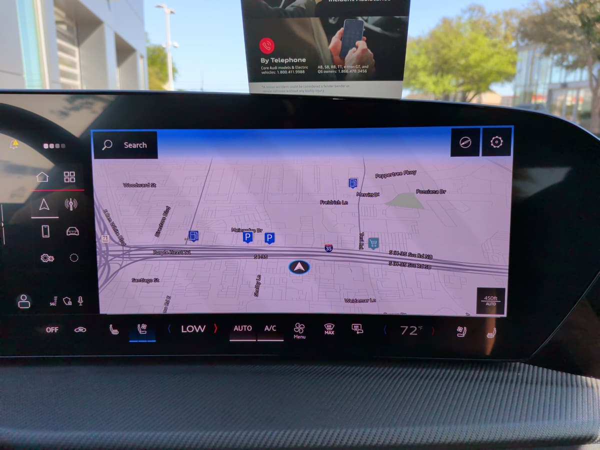 2025 Audi SQ5 - Image 27