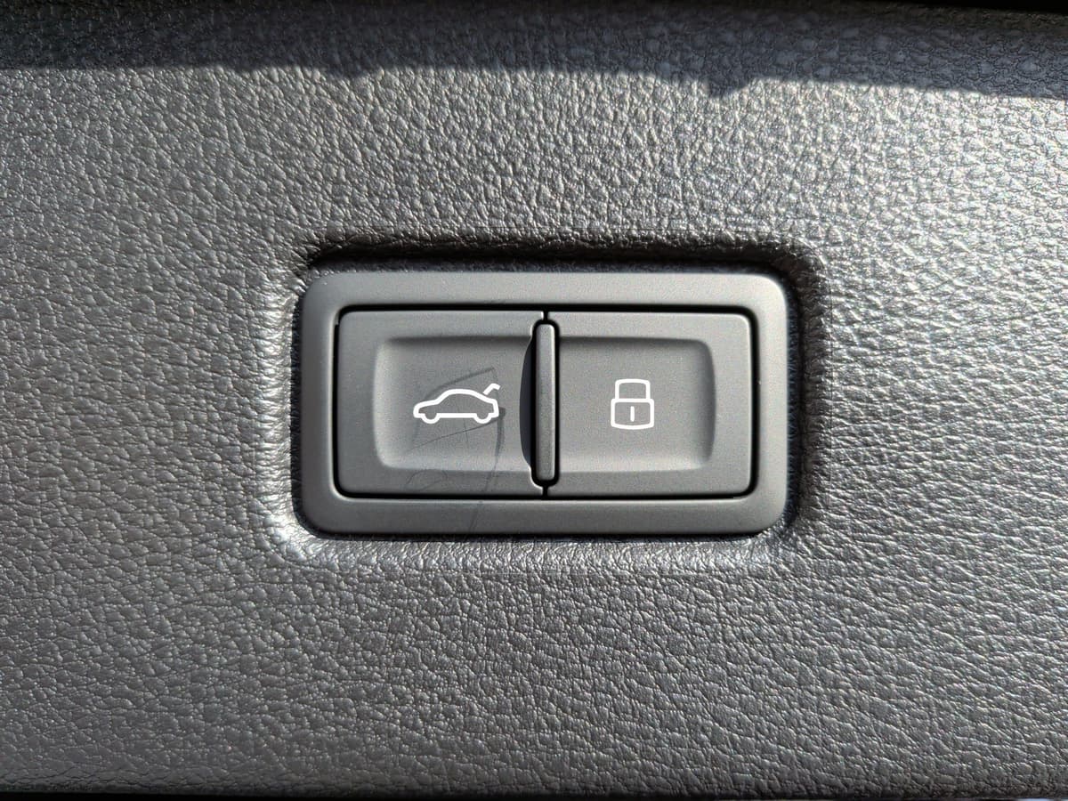 2026 Audi Q7 - Image 39