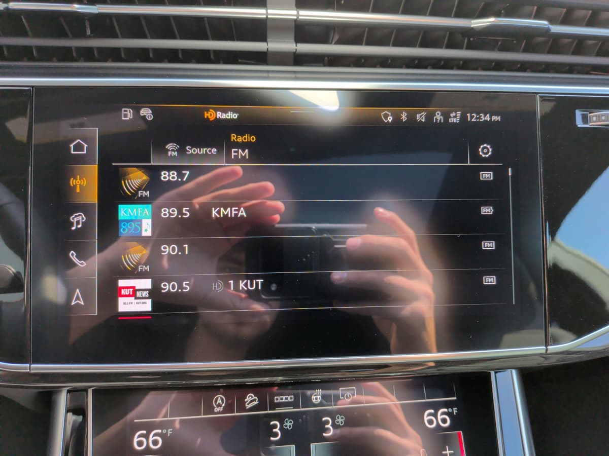 2026 Audi Q8 - Image 25