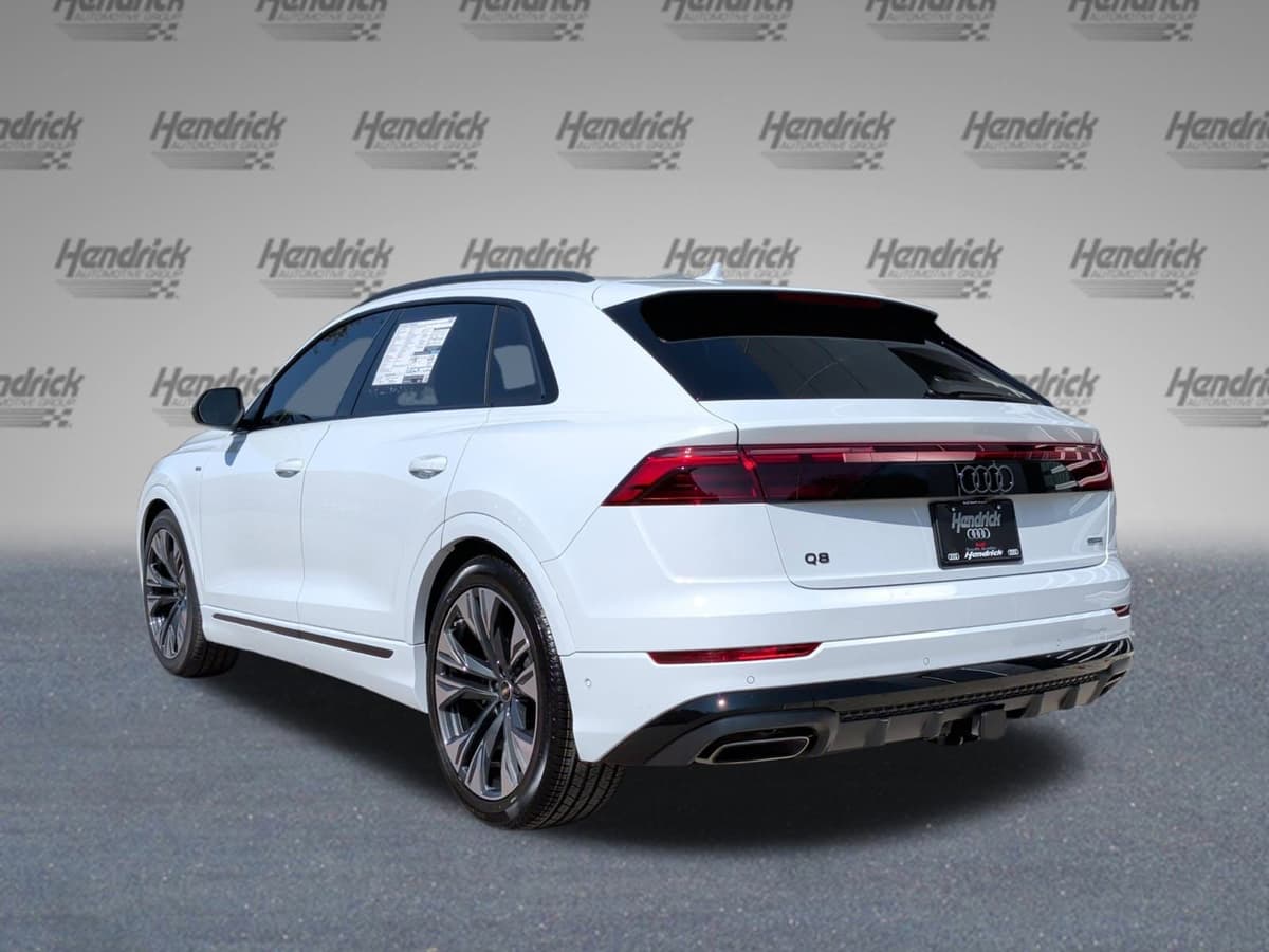 2026 Audi Q8 - Image 7