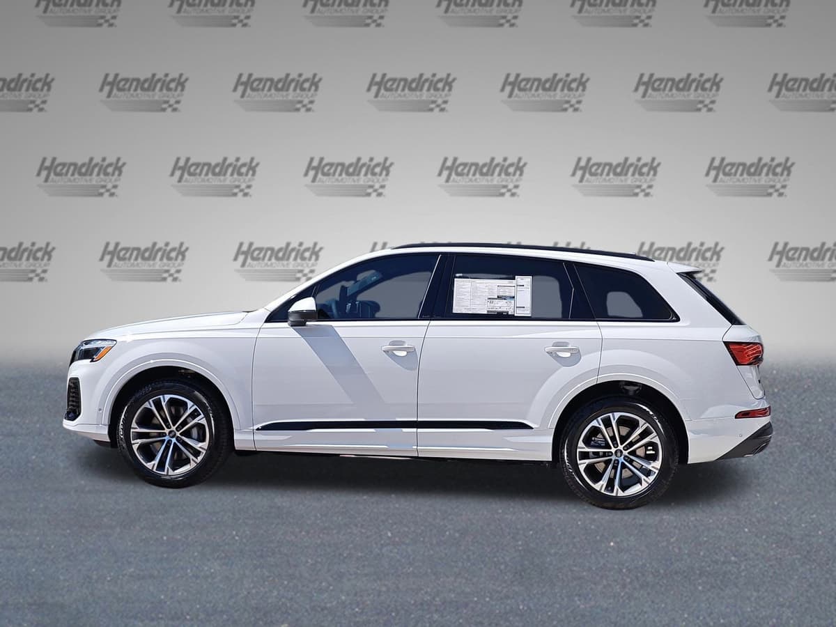2026 Audi Q7 - Image 6