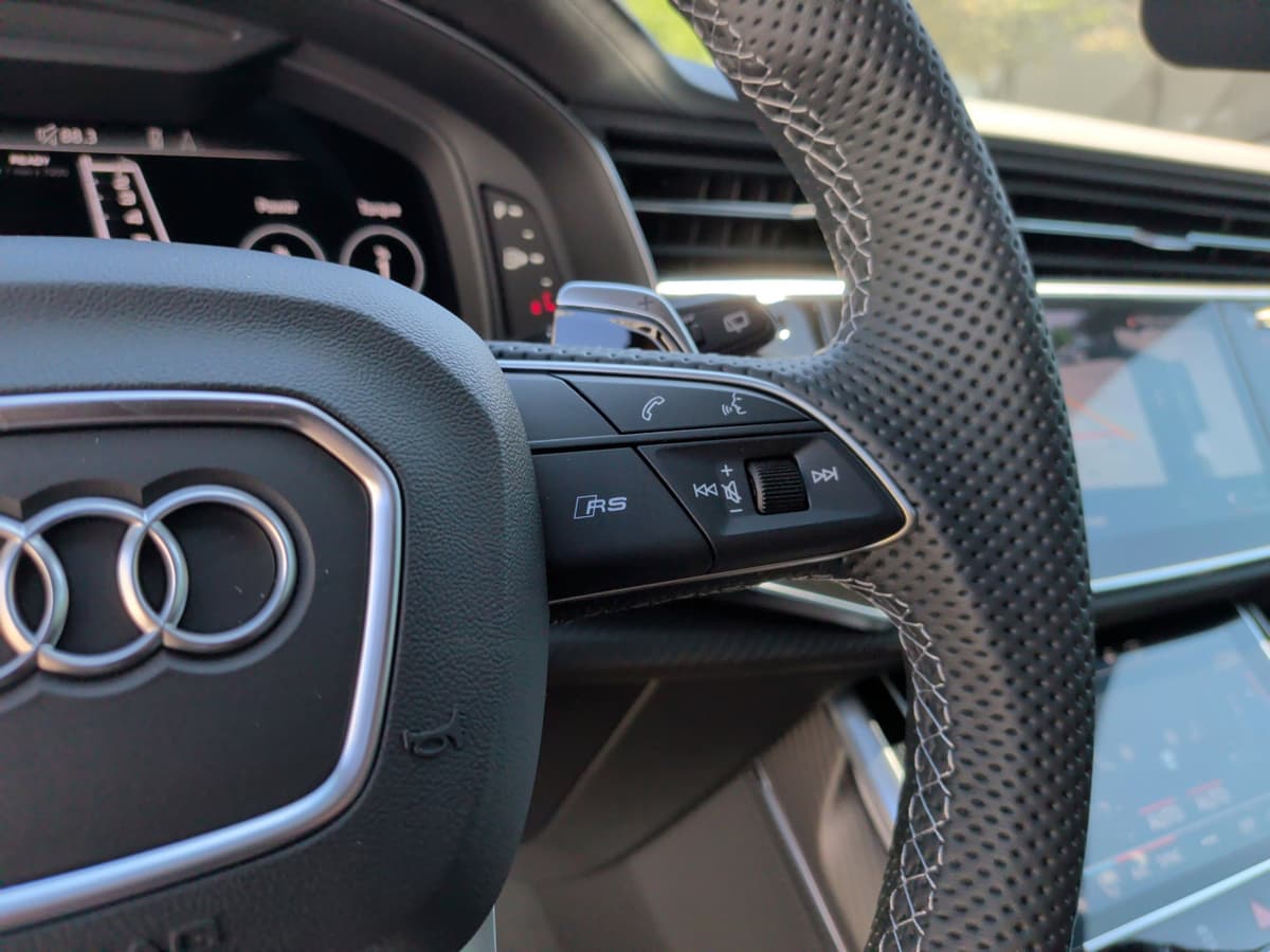 2026 Audi RS Q8 - Image 21