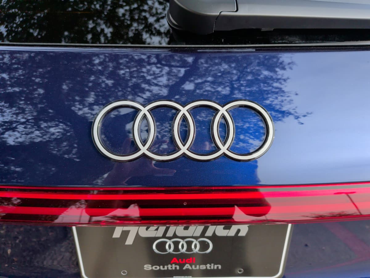 2025 Audi Q5 - Image 40